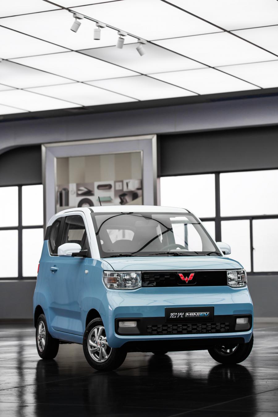  WuLing Hongguang Mini EV 2020 года  (фото 5 из 5)